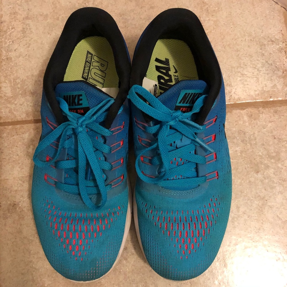 Nike runners - Picture 1 of 5
